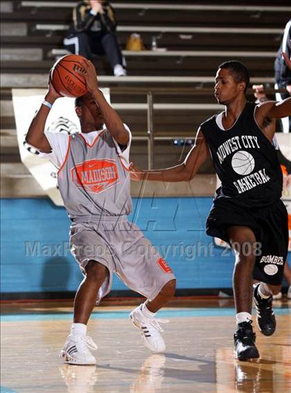 Thumbnail 1 in Madison vs Midwest (Texas-Oklahoma Shootout) photogallery.