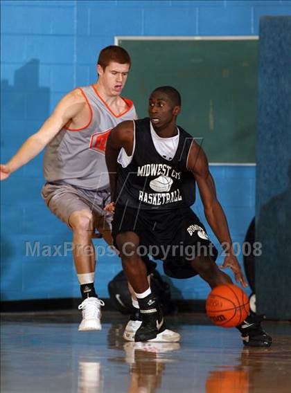 Thumbnail 1 in Madison vs Midwest (Texas-Oklahoma Shootout) photogallery.