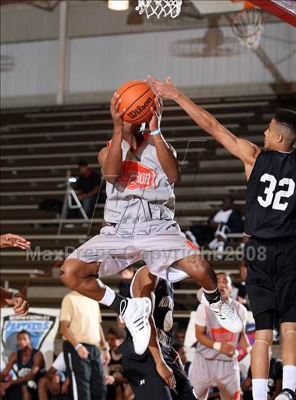 Thumbnail 1 in Madison vs Midwest (Texas-Oklahoma Shootout) photogallery.