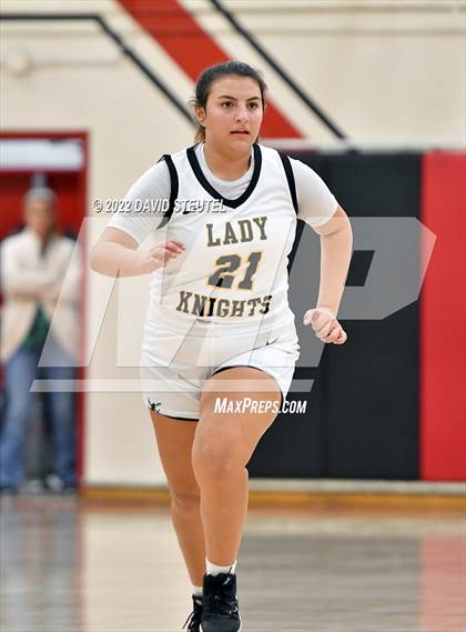 Thumbnail 3 in Oakmont vs. Rio Linda (Lady Bronco Classic) photogallery.