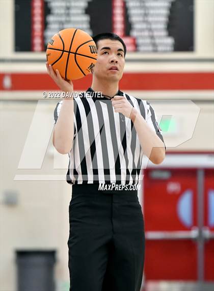 Thumbnail 2 in Oakmont vs. Rio Linda (Lady Bronco Classic) photogallery.