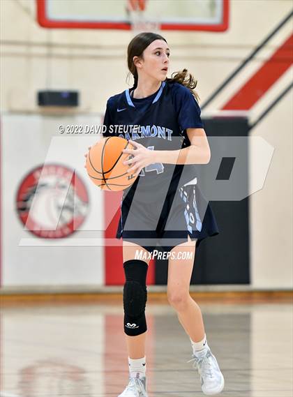Thumbnail 1 in Oakmont vs. Rio Linda (Lady Bronco Classic) photogallery.