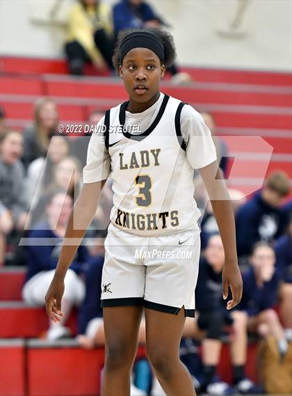 Thumbnail 3 in Oakmont vs. Rio Linda (Lady Bronco Classic) photogallery.
