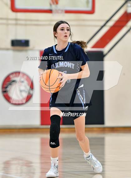 Thumbnail 3 in Oakmont vs. Rio Linda (Lady Bronco Classic) photogallery.