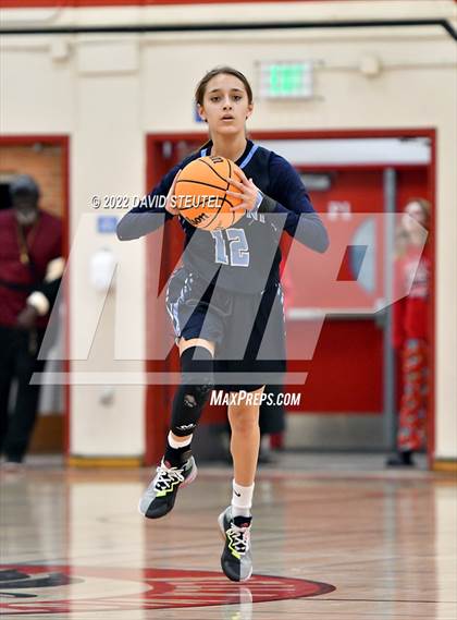Thumbnail 3 in Oakmont vs. Rio Linda (Lady Bronco Classic) photogallery.