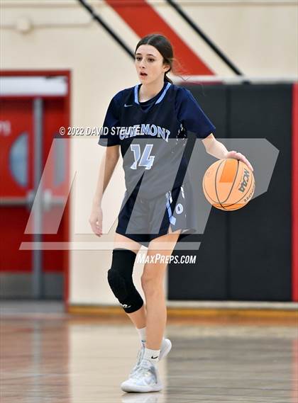 Thumbnail 1 in Oakmont vs. Rio Linda (Lady Bronco Classic) photogallery.