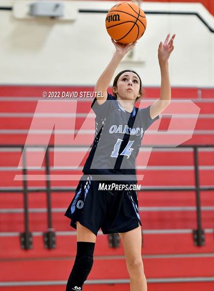 Thumbnail 3 in Oakmont vs. Rio Linda (Lady Bronco Classic) photogallery.
