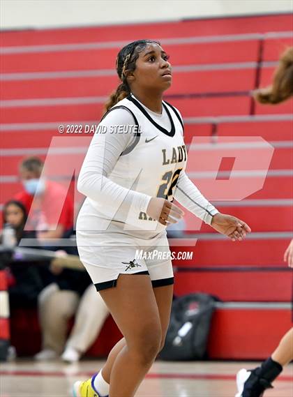 Thumbnail 1 in Oakmont vs. Rio Linda (Lady Bronco Classic) photogallery.