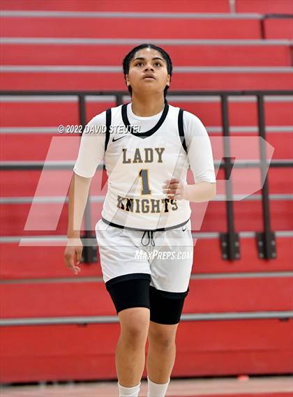 Thumbnail 3 in Oakmont vs. Rio Linda (Lady Bronco Classic) photogallery.
