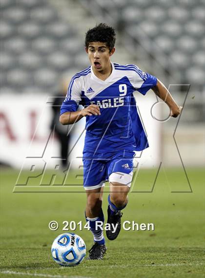 Thumbnail 2 in Broomfield vs. Boulder (CHSAA 5A Final) photogallery.