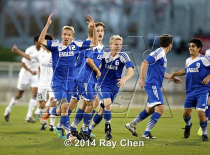 Thumbnail 3 in Broomfield vs. Boulder (CHSAA 5A Final) photogallery.