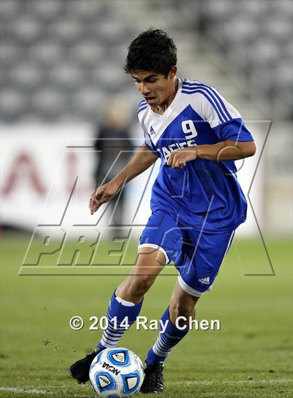Thumbnail 2 in Broomfield vs. Boulder (CHSAA 5A Final) photogallery.
