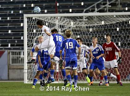 Thumbnail 3 in Broomfield vs. Boulder (CHSAA 5A Final) photogallery.