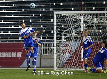 Thumbnail 2 in Broomfield vs. Boulder (CHSAA 5A Final) photogallery.