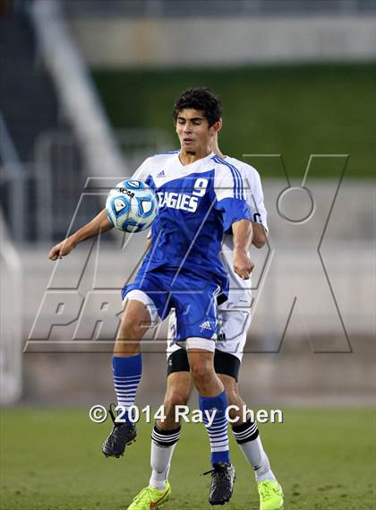 Thumbnail 2 in Broomfield vs. Boulder (CHSAA 5A Final) photogallery.