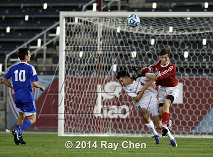 Thumbnail 3 in Broomfield vs. Boulder (CHSAA 5A Final) photogallery.