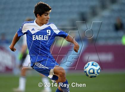Thumbnail 3 in Broomfield vs. Boulder (CHSAA 5A Final) photogallery.