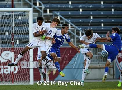 Thumbnail 3 in Broomfield vs. Boulder (CHSAA 5A Final) photogallery.