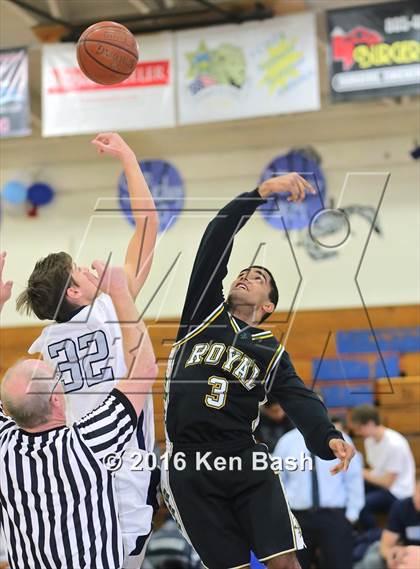 Thumbnail 2 in Royal @ Camarillo photogallery.