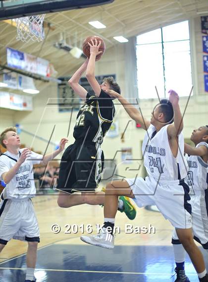 Thumbnail 1 in Royal @ Camarillo photogallery.
