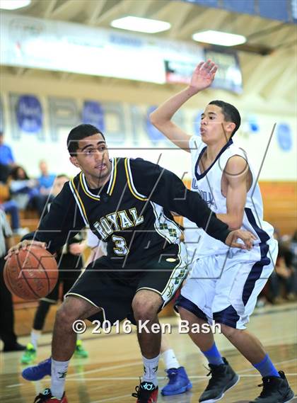 Thumbnail 2 in Royal @ Camarillo photogallery.