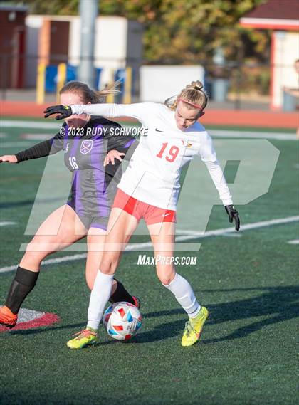 Thumbnail 2 in Santana vs. Arrowhead Christian photogallery.