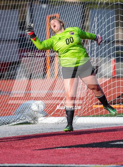 Thumbnail 2 in Santana vs. Arrowhead Christian photogallery.