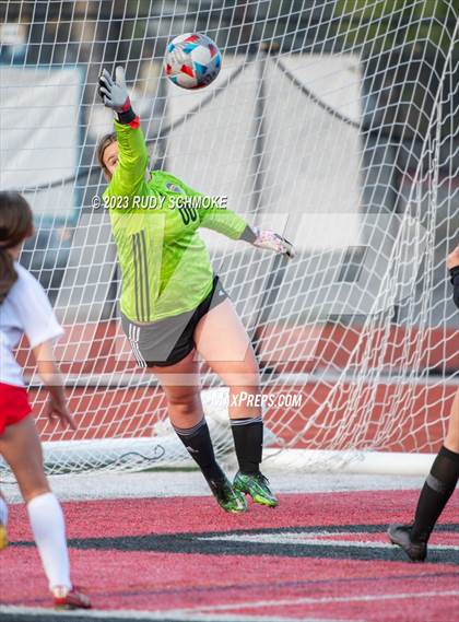 Thumbnail 3 in Santana vs. Arrowhead Christian photogallery.
