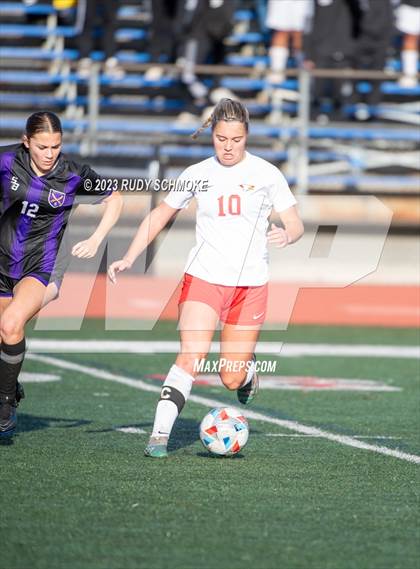 Thumbnail 2 in Santana vs. Arrowhead Christian photogallery.