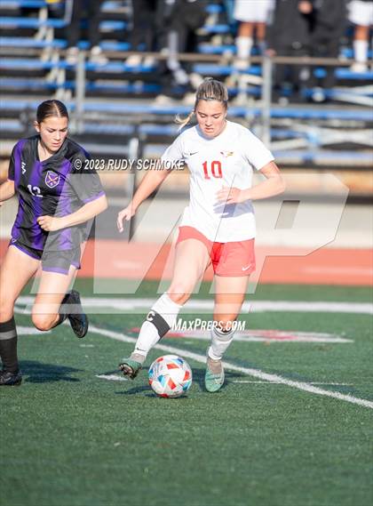 Thumbnail 1 in Santana vs. Arrowhead Christian photogallery.