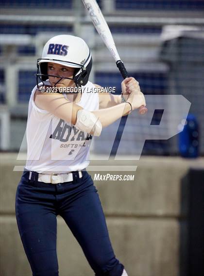 Thumbnail 1 in Richland vs Timber Creek photogallery.