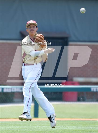 Thumbnail 3 in Roosevelt vs. Chatsworth (CIF LACS Open Div Semi Final) photogallery.