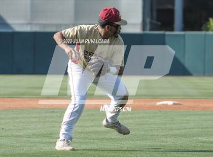 Thumbnail 3 in Roosevelt vs. Chatsworth (CIF LACS Open Div Semi Final) photogallery.