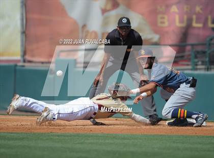 Thumbnail 1 in Roosevelt vs. Chatsworth (CIF LACS Open Div Semi Final) photogallery.