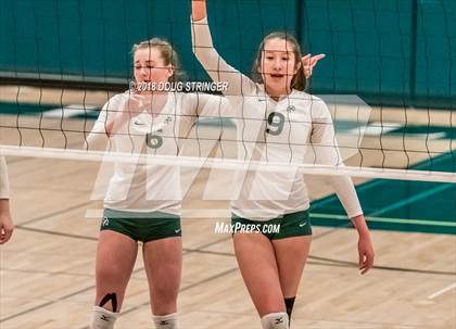 Thumbnail 2 in St. Ignatius vs. Sacred Heart Cathedral Preparatory (CIF-CCS Open Div. Championship) photogallery.