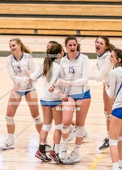 Thumbnail 2 in St. Ignatius vs. Sacred Heart Cathedral Preparatory (CIF-CCS Open Div. Championship) photogallery.