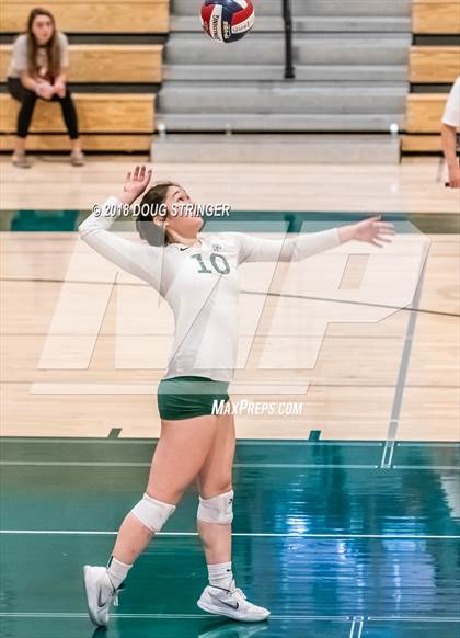 Thumbnail 2 in St. Ignatius vs. Sacred Heart Cathedral Preparatory (CIF-CCS Open Div. Championship) photogallery.