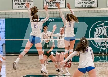 Thumbnail 2 in St. Ignatius vs. Sacred Heart Cathedral Preparatory (CIF-CCS Open Div. Championship) photogallery.