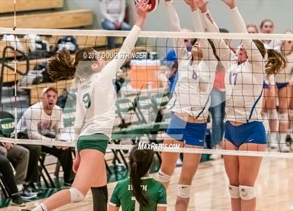 Thumbnail 2 in St. Ignatius vs. Sacred Heart Cathedral Preparatory (CIF-CCS Open Div. Championship) photogallery.
