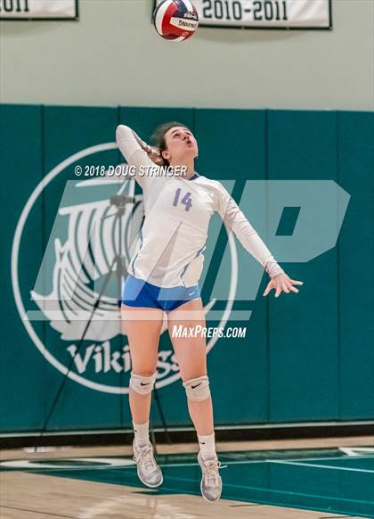 Thumbnail 3 in St. Ignatius vs. Sacred Heart Cathedral Preparatory (CIF-CCS Open Div. Championship) photogallery.