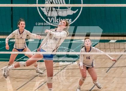 Thumbnail 2 in St. Ignatius vs. Sacred Heart Cathedral Preparatory (CIF-CCS Open Div. Championship) photogallery.