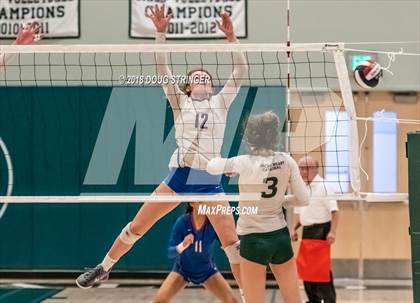 Thumbnail 2 in St. Ignatius vs. Sacred Heart Cathedral Preparatory (CIF-CCS Open Div. Championship) photogallery.