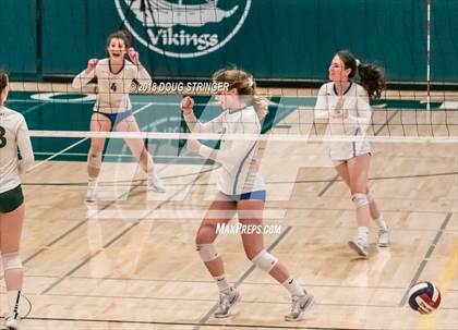 Thumbnail 1 in St. Ignatius vs. Sacred Heart Cathedral Preparatory (CIF-CCS Open Div. Championship) photogallery.