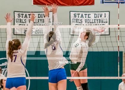 Thumbnail 3 in St. Ignatius vs. Sacred Heart Cathedral Preparatory (CIF-CCS Open Div. Championship) photogallery.