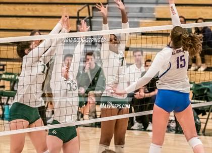 Thumbnail 2 in St. Ignatius vs. Sacred Heart Cathedral Preparatory (CIF-CCS Open Div. Championship) photogallery.