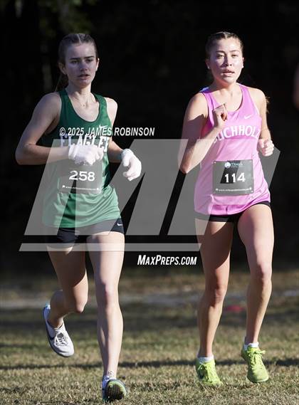 Thumbnail 1 in FHSAA 4A Region 1 Final photogallery.