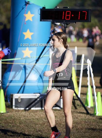 Thumbnail 3 in FHSAA 4A Region 1 Final photogallery.