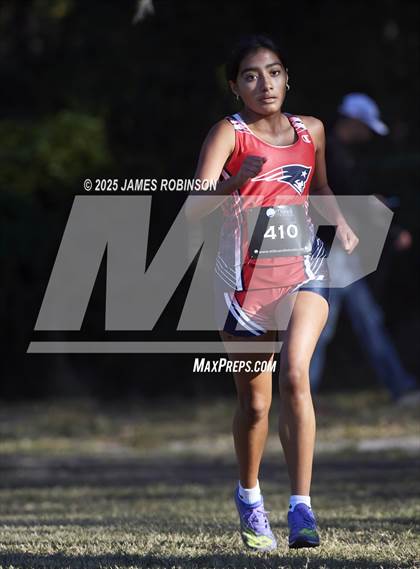 Thumbnail 3 in FHSAA 4A Region 1 Final photogallery.