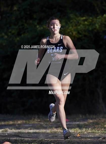 Thumbnail 1 in FHSAA 4A Region 1 Final photogallery.