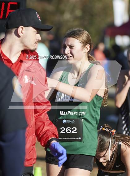 Thumbnail 2 in FHSAA 4A Region 1 Final photogallery.